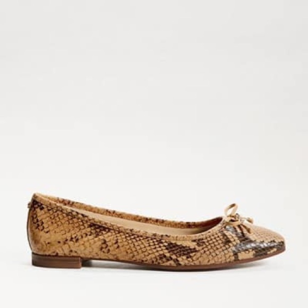 Never worn ballet flats. Jillie Flat
